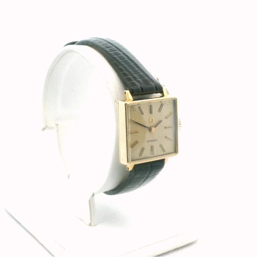 Vintage Omega 14k Yellow Gold Manual Wind Ladies Watch - Picture 2 of 6